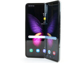 Kort testrapport Samsung Galaxy Fold 5G Smartphone: een vouwbare smartphone met een air van zelfvertrouwen