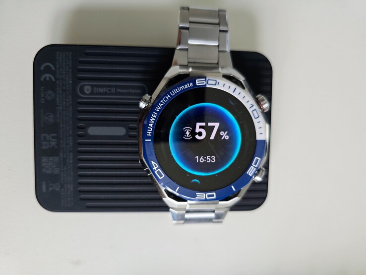 De PicoGo Air laadt ook Qi-compatibele smartwatches op.