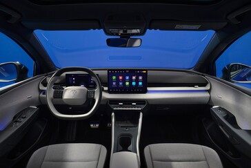 Het interieur van de VW ID Polo zit vol met fysieke knoppen en toetsen.