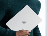 De nieuwe 13-inch Surface Laptop van Microsoft is uitgerust met het Panther Lake-platform van Intel.