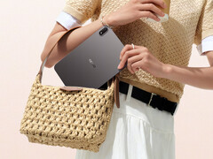 De Pad Mini begint bij $699 op Giztop. Afgebeeld: een promofoto die het achterontwerp en de compacte vormfactor van de tablet laat zien.