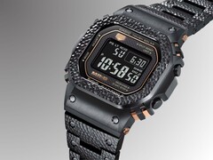 De MRG-B5000HT-1 gebruikt een negatief LCD-scherm dat past bij de ingetogen donkergrijze afwerking van de DLC-coating (Afbeelding bron: Casio)