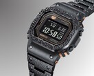 De MRG-B5000HT-1 gebruikt een negatief LCD-scherm dat past bij de ingetogen donkergrijze afwerking van de DLC-coating (Afbeelding bron: Casio)