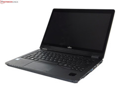 Getest: Fujitsu's Lifebook P727. Testmodel geleverd door Fujitsu Germany.