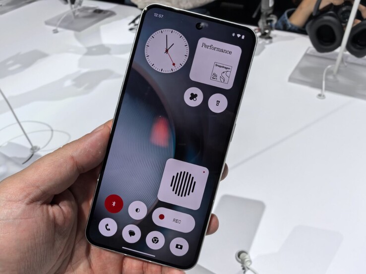 Nothing Phone (3) Zwart (bron: Notebookcheck)