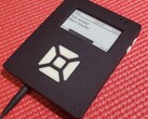 De ePiPod is een goedkoop project dat gebruik maakt van onderdelen zoals een E Ink-display van $6,99. (Afbeeldingsbron: drhatch)