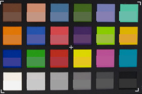 ColorChecker: werkelijke kleur wordt weergegeven in de onderste helft van elke gekleurde vierkant