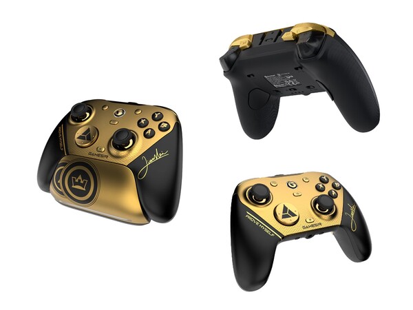 De GameSir Pro 8K PC - Champion Edition heeft zwarte en gouden kleuren.