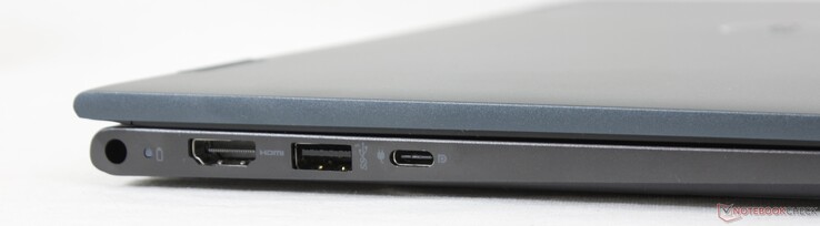 Links: AC-adapter, HDMI 1.4a, USB-A 3.2 Gen. 1, USB-C 3.2 Gen. 2 w / Power Delivery en DisplayPort