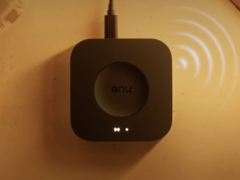De Philips Hue Bridge en Hue Bridge Pro (afbeelding) krijgen updates. (Afbeeldingsbron: Philips Hue)