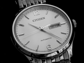 Een close-up van de wijzerplaat van een Citizen horloge.