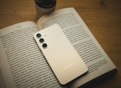 De Samsung Galaxy S24-serie begint bij $799,99. (Bron: Dhruv Vishwakarma op Unsplash)
