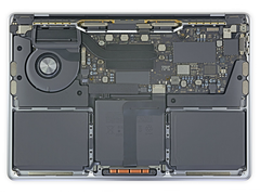 MBP 13 2020 Instap Intel (Bron: iFixit)