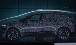 Na de eerste schetsen maakt de nieuwe Audi A2 e-tron zijn echte debuut in camouflage tijdens testritten op ijs en sneeuw in Noord-Zweden en in de windtunnel.