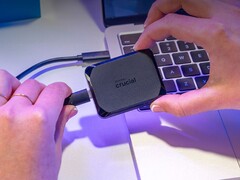 De afgebeelde externe SSD Crucial X10 Pro