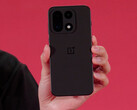 OnePlus 15 (foto) is een van de vele vlaggenschip-telefoons die tijdens het evenement werden getoond (Afbeelding bron: Qualcomm)