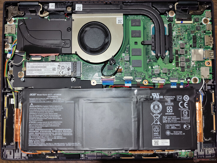 Acer TravelMate P614P-52 interne onderdelen