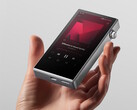 De Astell & Kern PD5, een digitale audiospeler met een aluminium behuizing, weegt slechts 6,98 oz. (198 g).