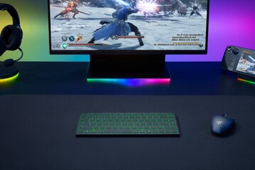 Razer Joro gaming-toetsenbord op desktop (Afbeelding bron: Razer)