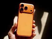 De opvolger van de Apple iPhone 17 Pro krijgt naar verwachting minstens twee camera-upgrades. (Afbeeldingsbron: Nick Cozier)