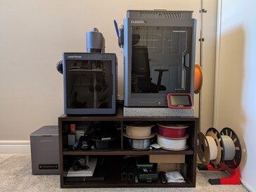 LP5 opstelling naast Elegoo Centauri Carbon 3D printer.