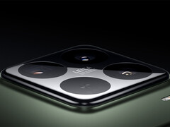 Xiaomi zal naar verwachting de 15 Pro, op de foto, voor het einde van volgende maand vervangen. (Afbeeldingsbron: Xiaomi)