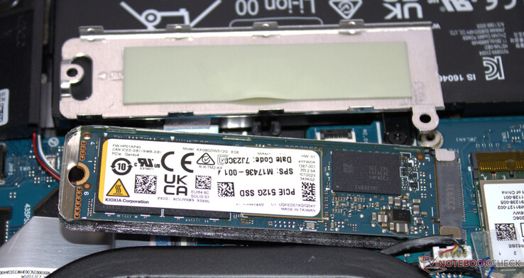 Een PCIe 4 SSD dient als de systeemschijf.