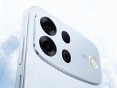 De Oppo A7 Pro Max (zie afbeelding) heeft een nog grotere batterij dan de A6 Pro.
