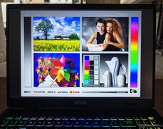 Buiten bekijken in de schaduw