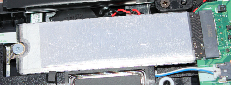 Een PCIe 4 SSD fungeert als de systeemschijf.