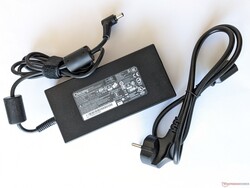 Gigabyte A7 X1 - Stroomadapter