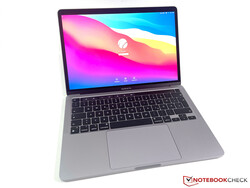 Ter beoordeling: Apple MacBook Pro 13 2020 M1. Testmodel met dank aan Cyberport.