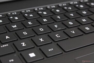 Toets feedback is licht en stil voor een grote gaming laptop