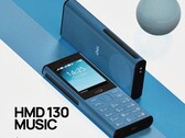 De HMD 130 Music heeft een enorme luidspreker op de achterkant en mediabedieningsknoppen. (Afbeeldingsbron: @smashx_60 op X)