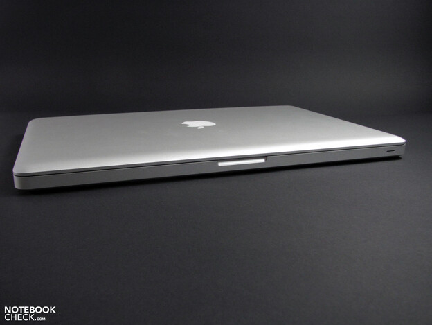 Het Apple logo zou oplichten op het moment dat de laptop werd aangezet. (Beeldbron: Notebookcheck)