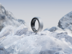 De Oura Horizon smart ring is nu verkrijgbaar met een geborstelde Titanium afwerking. (Afbeeldingsbron: Oura)