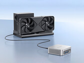 De Peladn WO5 heeft een USB4-poort. Afgebeeld: de mini-pc aangesloten op een eGPU-opstelling.