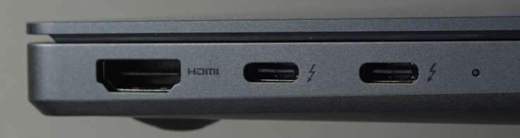 Links: HDMI 2.0, twee Thunderbolt 4-poorten