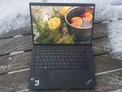 De Lenovo ThinkPad T14s G3 is vriendelijk ter beschikking gesteld door