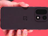 De OnePlus 15 getoond op Qualcomm Summit. (Afbeeldingsbron: Qualcomm, bewerkt)
