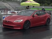 De Tesla Model S Plaid is al zo snel als een jachtluipaard op jacht, maar Miguel Roy moest nog een stapje verder. (Afb. bron: DragTimes via YouTube)