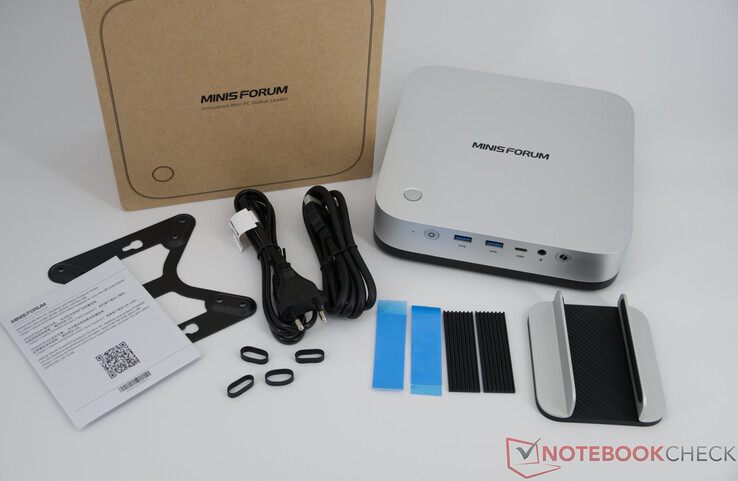 Wat wordt meegeleverd met de Minisforum M2 Pro