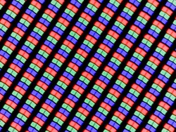 Het LC-beeldscherm gebruikt een klassieke RGB-subpixelmatrix die bestaat uit een rode, een blauwe en een groene lichtemitterende diode.