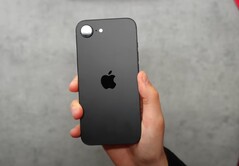 De iPhone SE 4 heeft naar verwachting één camera aan de achterzijde met een sensor van 48 MP. (Afbeeldingsbron: Apple)