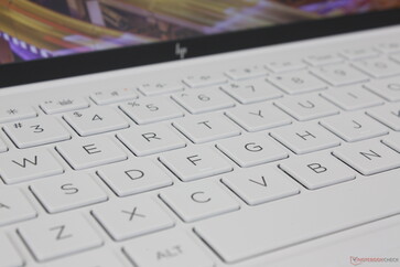 Toetsen hebben een scherpe, luide feedback maar een relatief geringe bewegingsdiepte