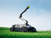 De NexLawn Master X kan ballen naar honden gooien en fruit van bomen plukken. (Afbeelding bron: Mova)