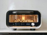De Volt 2 (op de foto) heeft een drievoudig kijkvenster, one-touch voorkeursinstellingen en een temperatuurbereik dat niet onderdoet voor een oven thuis.