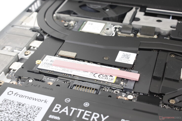 In tegenstelling tot de LG Gram 16-serie, ondersteunt de Laptop 16 geen interne secundaire SSD