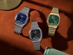 De Casio AQ-240E-2A2, de AQ-240E-1A en de AQ-240EG-3A (van links naar rechts)