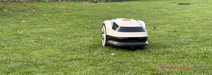 De RoboUp Raccoon 2 SE aan het werk